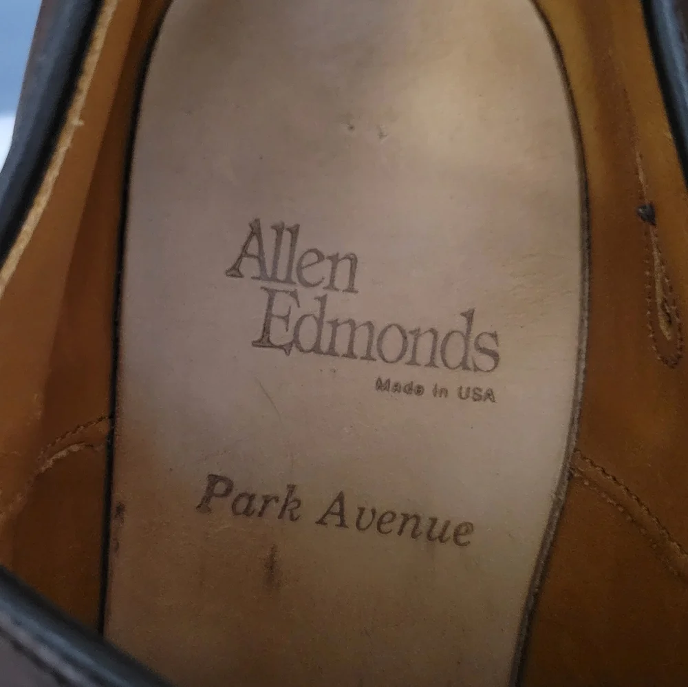 Allen Edmonds Dark Brown Leather Oxfords Size 9.5